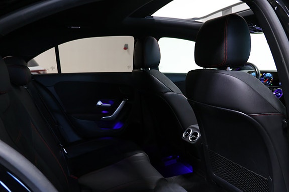 Mercedes-Benz A250 16 of 29