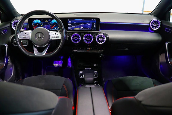 Mercedes-Benz A250 13 of 29