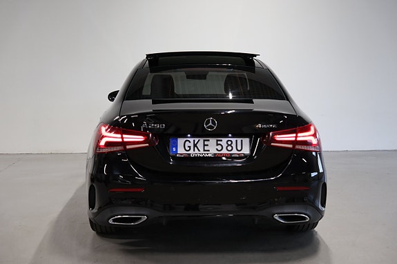 Mercedes-Benz A250 7 of 29