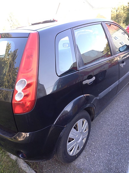 Ford Fiesta 6 of 10