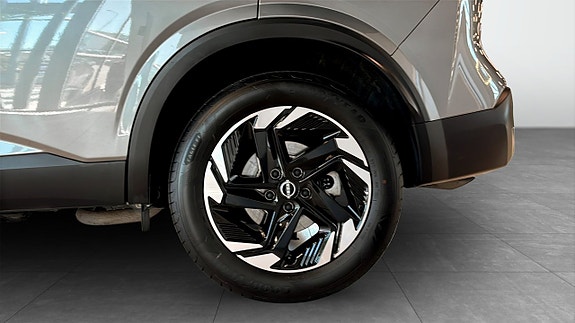 Nissan Qashqai 9 of 16