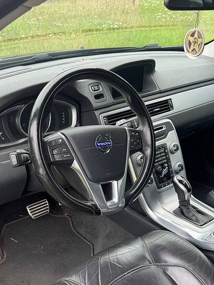 Volvo V70 5 of 6