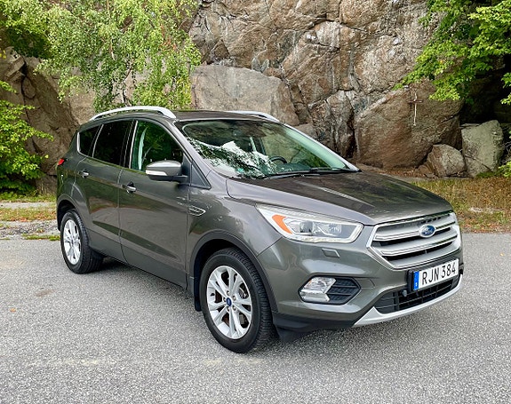 Ford Kuga 2 of 10