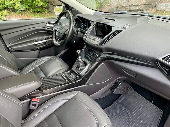 Ford Kuga 7 of 10