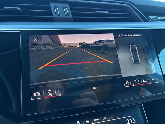 Audi Q8 23 of 27