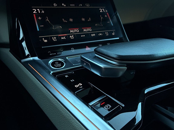 Audi Q8 25 of 27