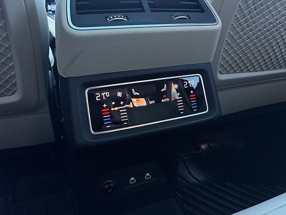 Audi Q8 21 of 27