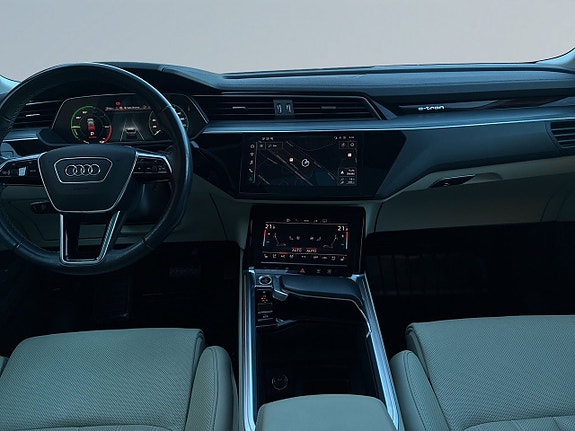 Audi Q8 8 of 27