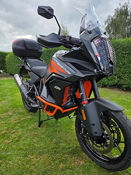 KTM 1290 Super Adventure 4 of 13