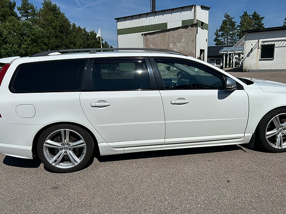 Volvo V70 5 of 14