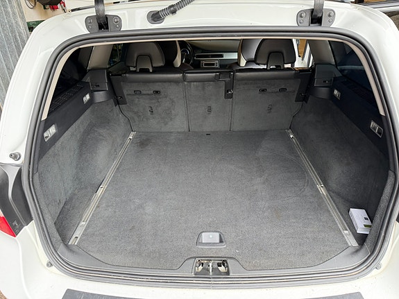 Volvo V70 13 of 14