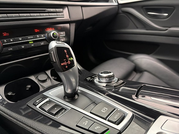 BMW 520 25 of 30