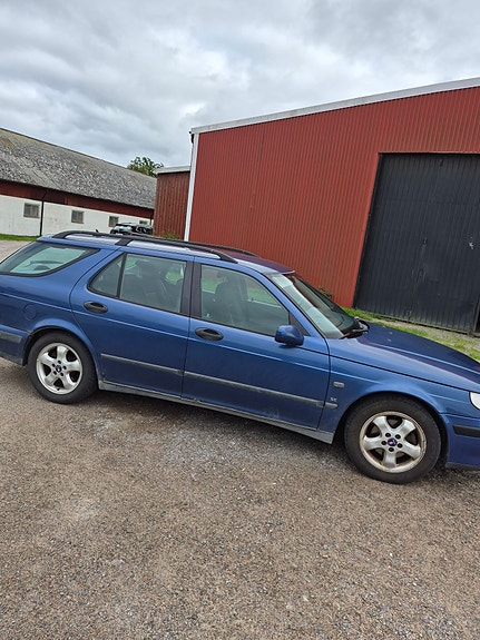 Saab 9-5 3 of 8