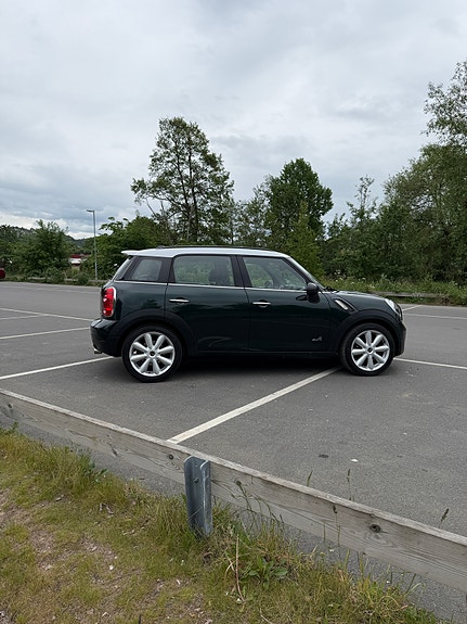 MINI Countryman Cooper D 3 of 10