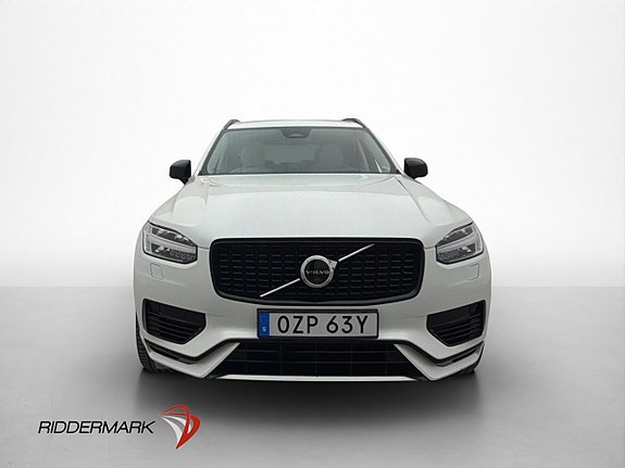 Volvo XC90 2 of 30