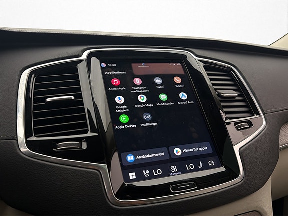 Volvo XC90 27 of 30