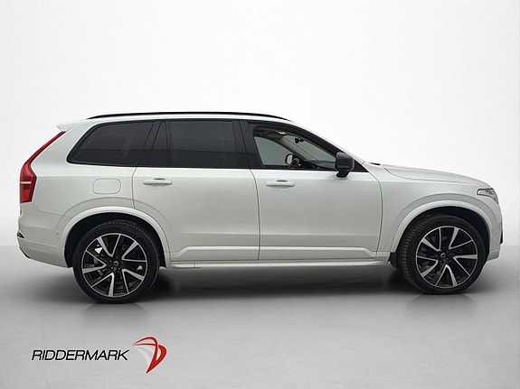 Volvo XC90 9 of 30