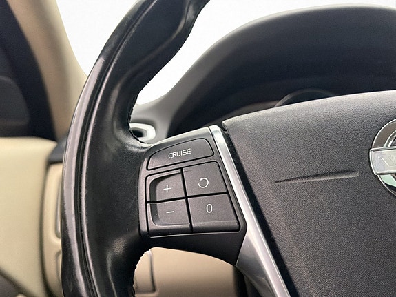 Volvo XC70 17 of 30