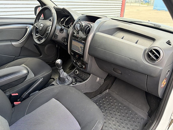 Dacia Duster 9 of 13