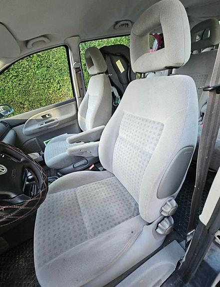Volkswagen Sharan 3 of 5