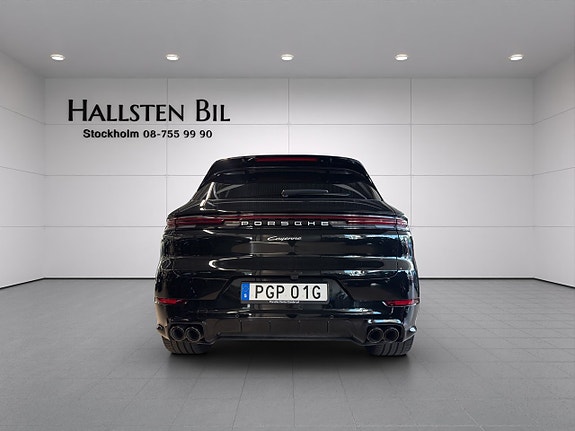 Porsche Cayenne 6 of 29