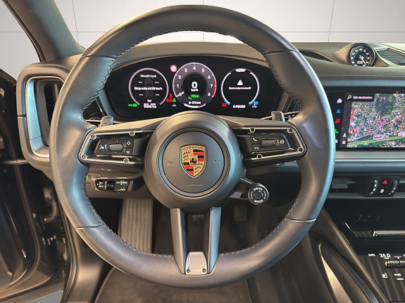 Porsche Cayenne 18 of 29