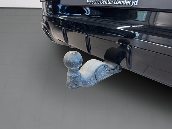 Porsche Cayenne 26 of 29