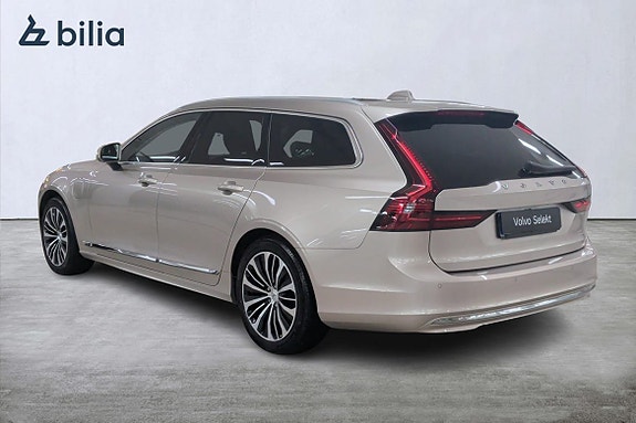 Volvo V90 2 of 22