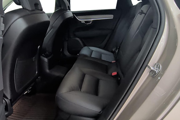 Volvo V90 13 of 22
