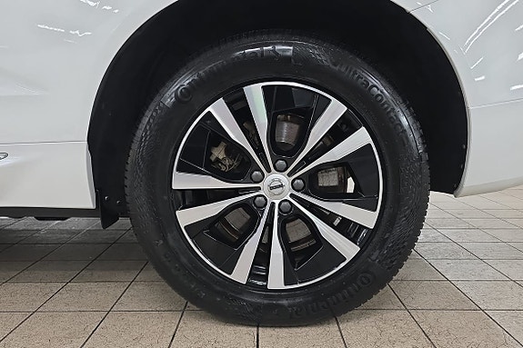 Volvo XC60 17 of 24