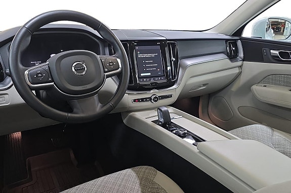 Volvo XC60 10 of 24