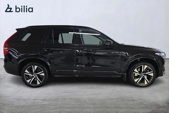 Volvo XC90 18 of 25