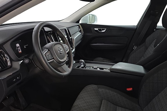 Volvo XC60 14 of 23