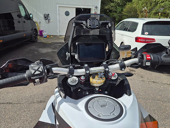 KTM 1290 Super Adventure 6 of 8