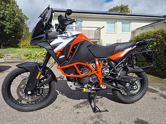 KTM 1290 Super Adventure 2 of 8