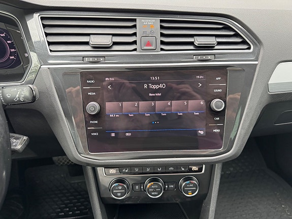 Volkswagen Tiguan 16 of 19
