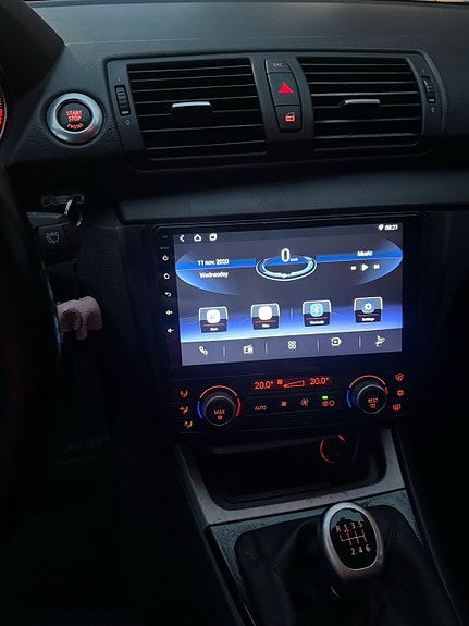BMW 118d 12 of 17