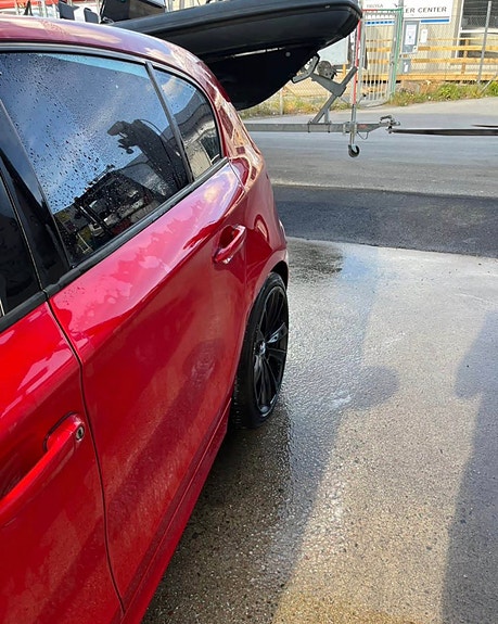 BMW 118d 7 of 17