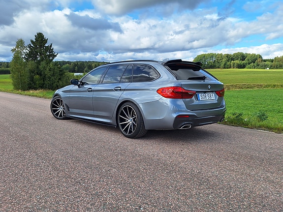 BMW 520d 2 of 8