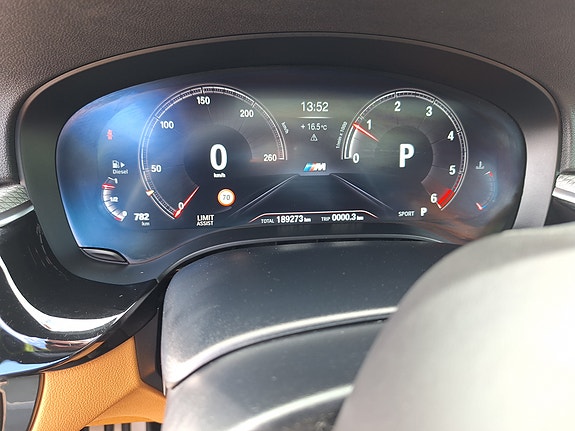 BMW 520d 5 of 8