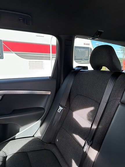 Volvo XC70 7 of 12