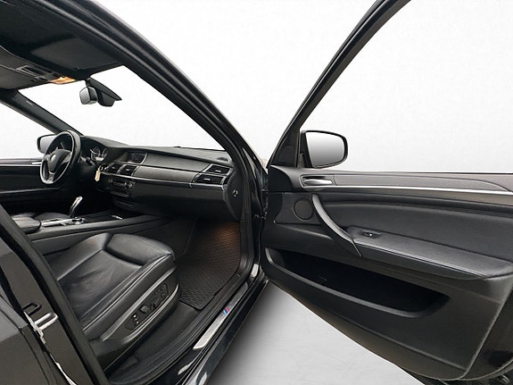 BMW X5 11 of 30
