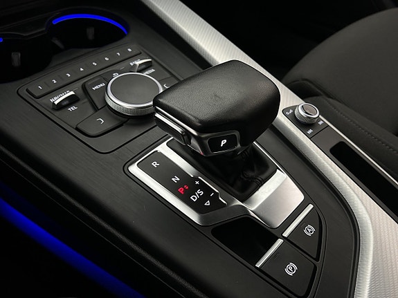 Audi A4 20 of 29