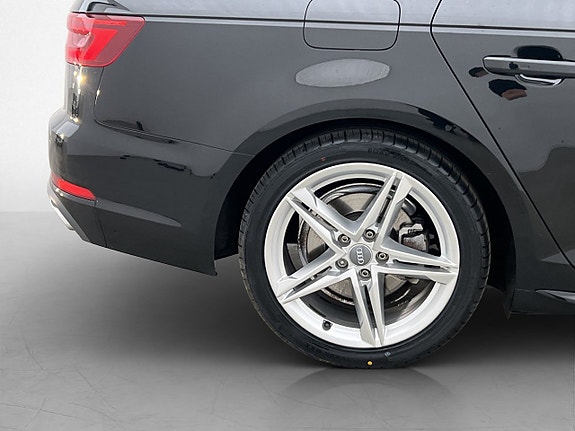 Audi A4 28 of 29