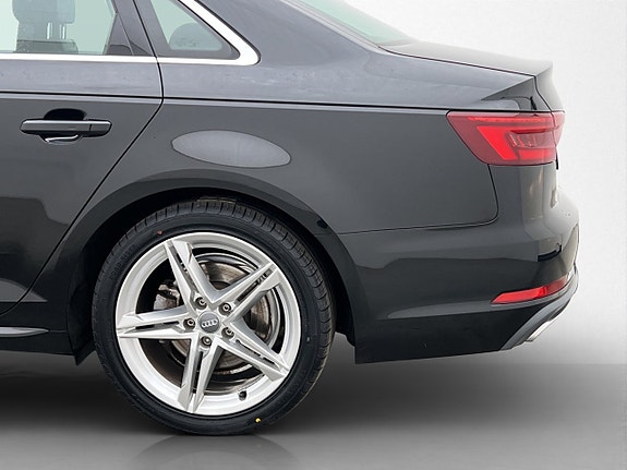 Audi A4 27 of 29
