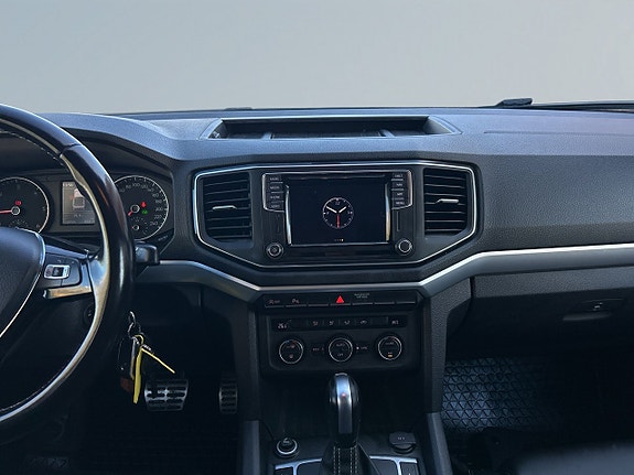 Volkswagen Amarok 11 of 26
