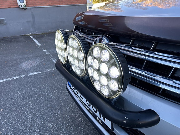 Volkswagen Amarok 19 of 26