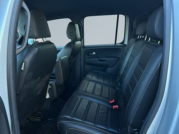 Volkswagen Amarok 13 of 26