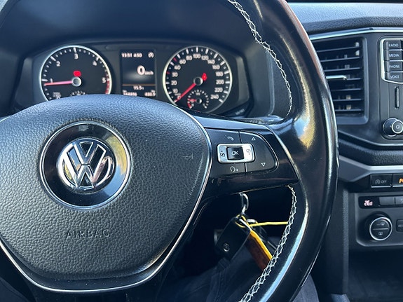 Volkswagen Amarok 23 of 26