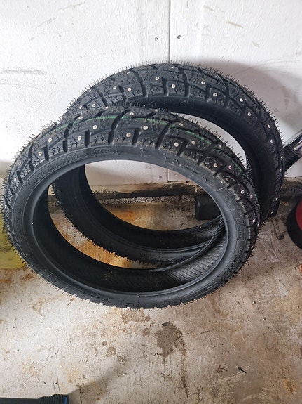 Product image 1 of 3